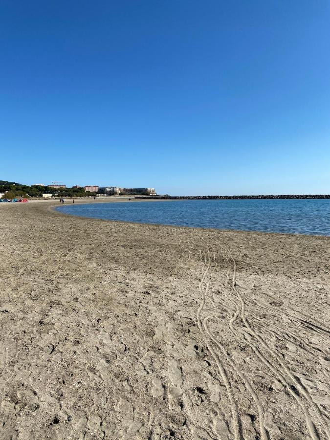 Superbe T2 Avec Terrasse Et Vue Su Mer Quartier Des Quilles A Sete Exterior photo